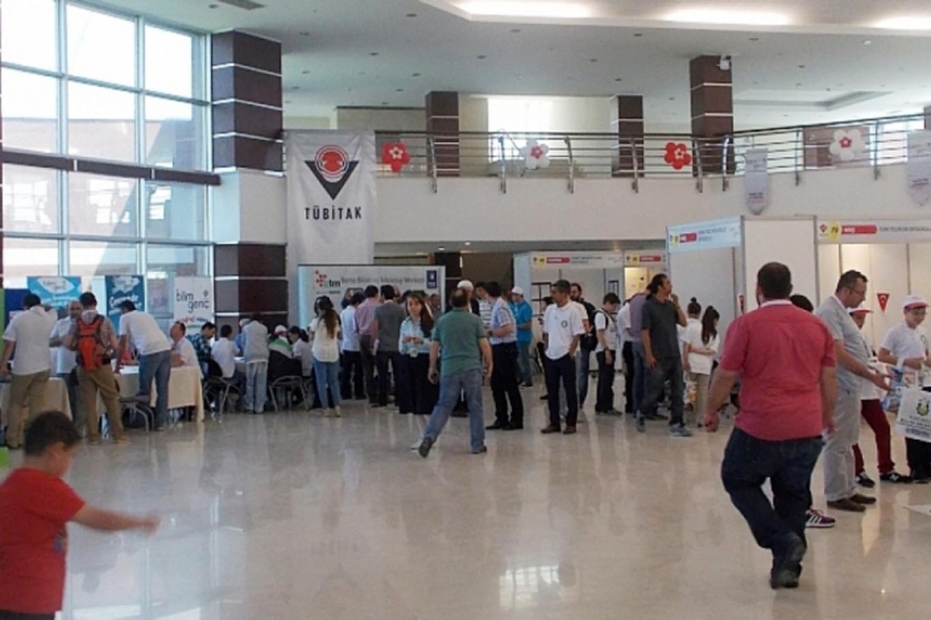 Robot Bilim Etkinliğinde Batman’a ödül Robot Bilim Etkinliğinde Batman’a ödül 
